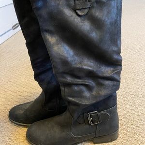 Black boots